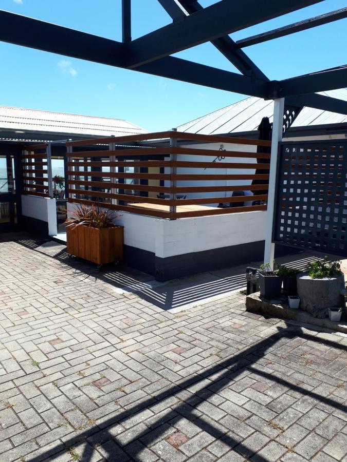 Meningie Waterfront Motel Exterior photo