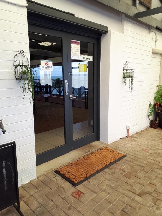 Meningie Waterfront Motel Exterior photo